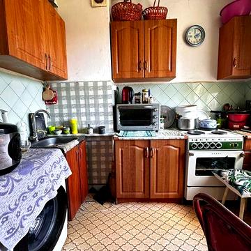 Продаётся 2-комнатная квартира на Таврическом.
