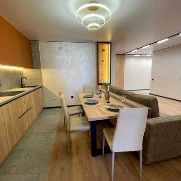 Сучасна квартира вул.Київська, кухня-студія + 2 кімнати