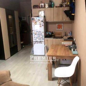 Студія в новому будинку на Бочарова. Сучасний ремонт