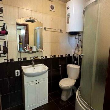 Продаю 1к кв 2/2 Центр.