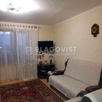 Оренда квартири на Лук`янівці. Дегтярівська, 14