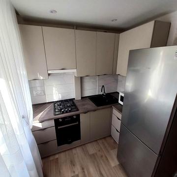 Інтернаціональна, 19