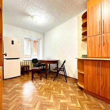 Простора 1-кімнатна квартира вул. Харківська (біля АТБ)