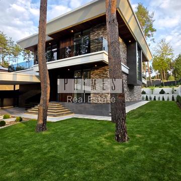 Вишнева вул.