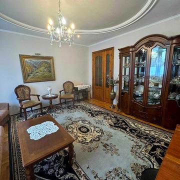 Продам особняк в Чукалівці, 7 кімнат, можливо під комерційну діяльсть