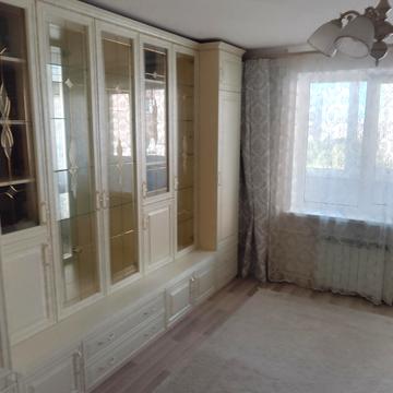 Святошинська вул., 6