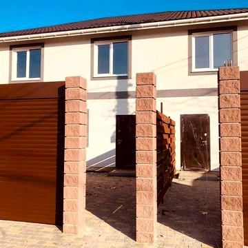 Сучасний таунхаус як приватний будинок — земля + заїзд для авто