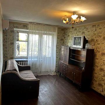 Продам свою 1 к квартиру в пгт. Хлебодарськое