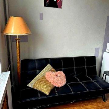 Продам гостинку метро Академика Павлова