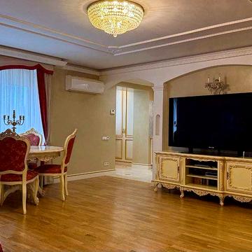 Продаж квартири з автономним опаленням і ремонтом