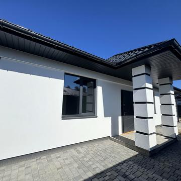 Левка Симиренка вул., 76