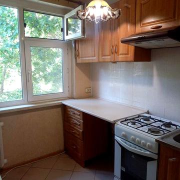 Продам 2х.комн.,5/5 Бочарова .Рядом базарчик,,дорожка,,Сильпо1