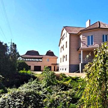 Будинок Червона слобода біля Дніпра