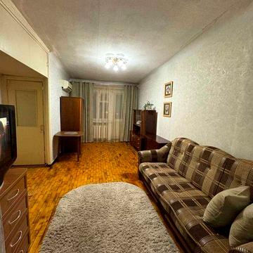 Продам 2 -х кімнатна  Вознесенівський район