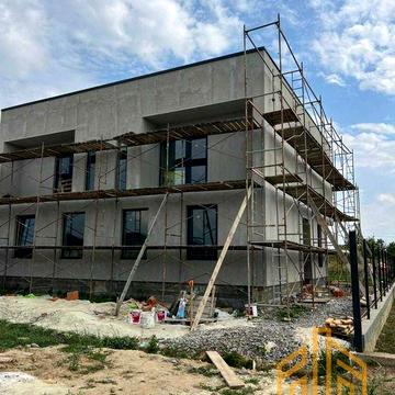 Продаж 2-поверхового дуплексу, Садовий