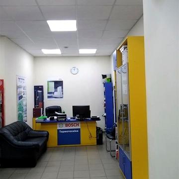 Бориса Тена вул., 1