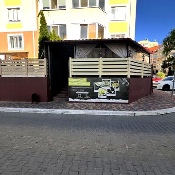 Богдана Хмельницького вул., 9-Б