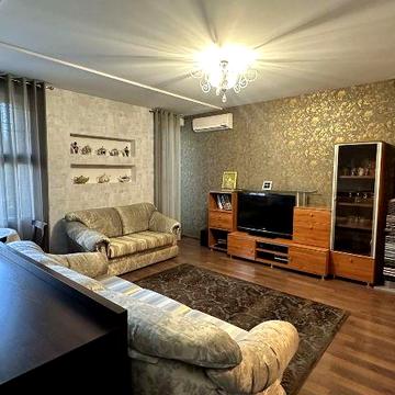 Продам 2-кімн.кв. по вул. І.Сердюка, центр, район площі