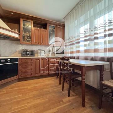 Василя Тютюнника вул. (Анрі Барбюса), 40