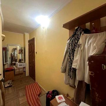 продам 1 но кім вул Яворницького 31.6 кв м чистий продаж