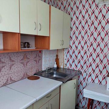 Продається 1 кімнатна квартира по вул. Бажана 9-В