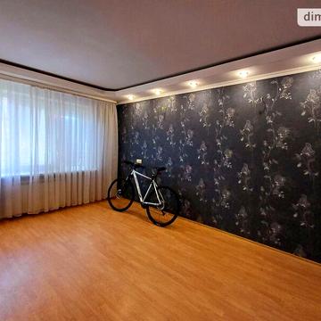 Продаж 3к Квартира Зарічанська вулиця