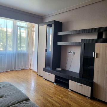 метро Печерська, продаж 2-кім. квартири, вулиця Коновальця 37, Власник