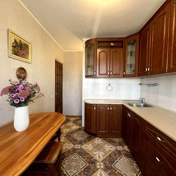 Продаж 3 к квартири, вулиця Пирогова