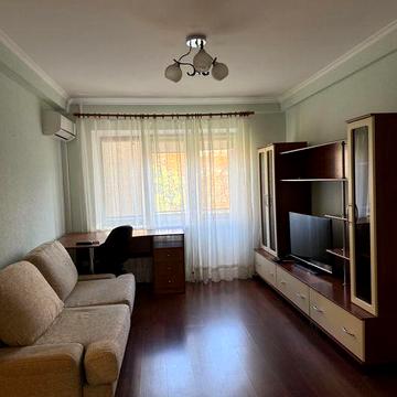 Здається двокімнатна, Шулявка, вільна