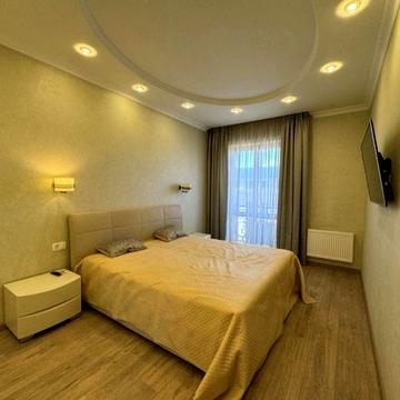 Срочно сдам квартиру в ЖК"Дом на Осипова".Центр. Гардеробная