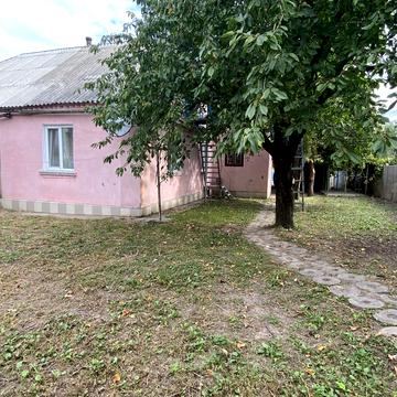 Андрія Нестеренка (Валентини Терешкової), 10