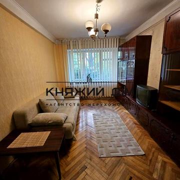 Митрофана Довнар-Запольського вул., 4-Б