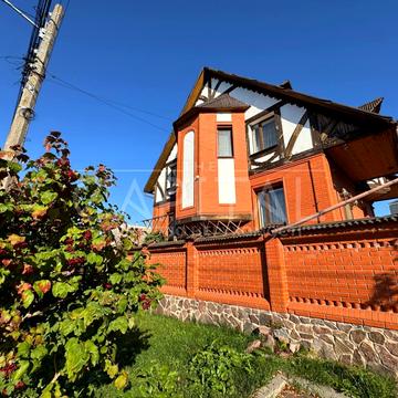 Патріотів вул., 25