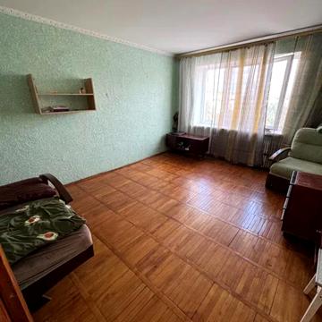 Соборності просп., 32