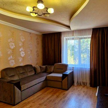 Дом с садом, гаражом и детской площадкой!