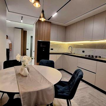 Продається сучасна квартира, новобудова, р-он Дружба