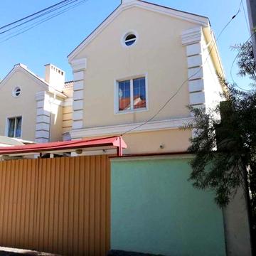Житловий будинок 686,8 кв.м. з ремонтом, 7 кімнат, Рибінська 27