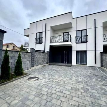 Ярослава Стецька вул., 5