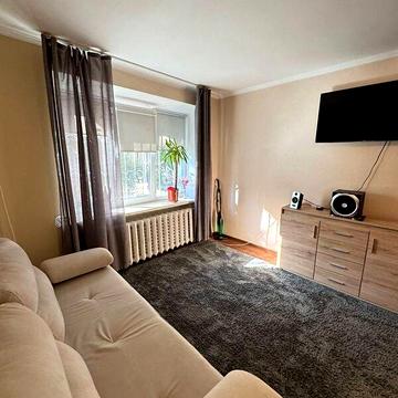 Продаж 1к Квартира Заводська вулиця