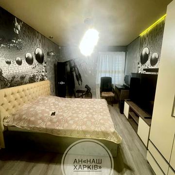 Академіка Павлова вул., 160д