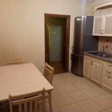 Шулявка, Караваевы дачи ,ул. Яблонской 6