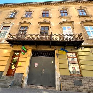 Пекарська вул., 14