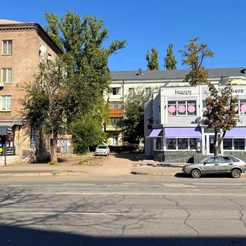 Університетський просп. (Гагаріна), 17