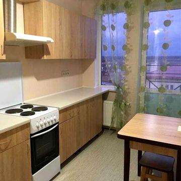 2к квартира з ремонтом.Стоянка.Без комісії!Мін.оф.