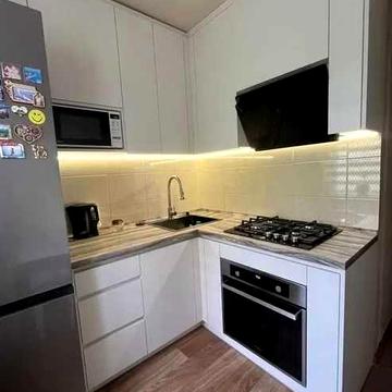Продам 1к кв,Дворец Спорта ,Каденюка,16(Танкопия)Новые дома (код88854)