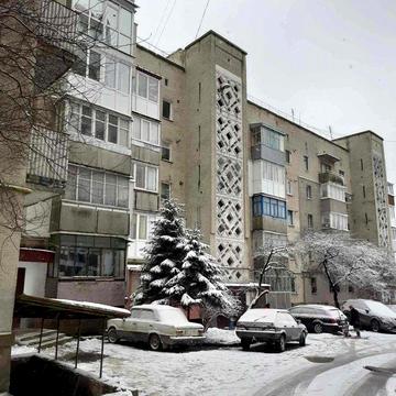 Продається квартира по вулиці Дівочій!!!