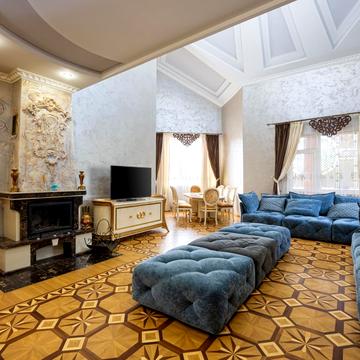 Наварійська вул., 11