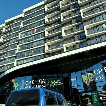 Продається велика 2-кімнатна квартира в центрі Івано-Франківська. ЖК А 5