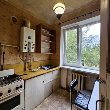 Євгена Маланюка вул. (Кантемирівська), 4