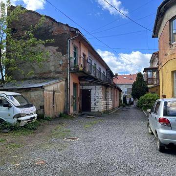 ТЕРМІНОВО !!! Продам квартиру в центри міста
